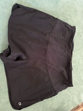 GapFit Maternity Full Panel 3.5" Running Shorts, Black, size medium